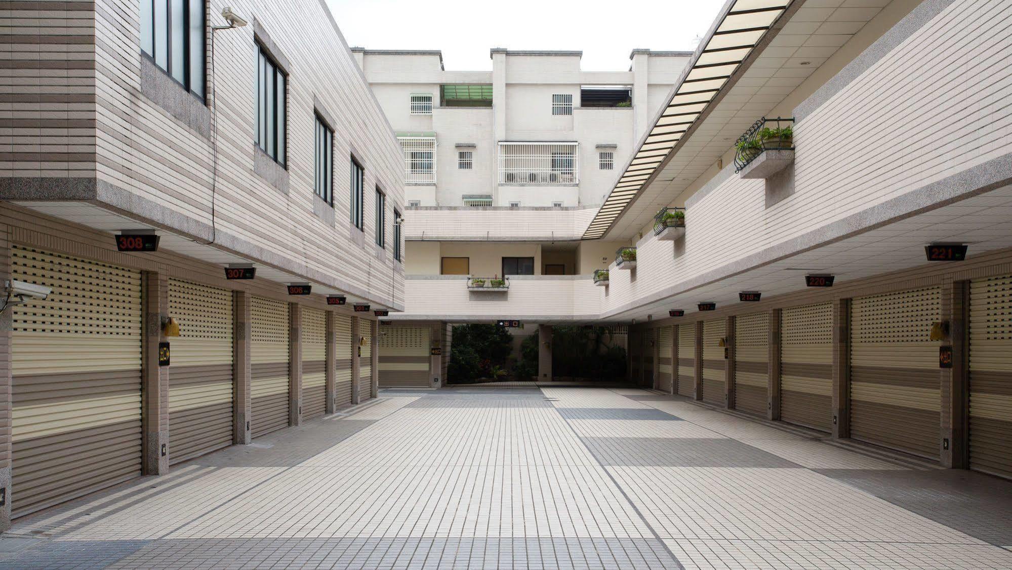 麗馨汽車旅館 Leesing Motel Kaohsiung Exterior foto